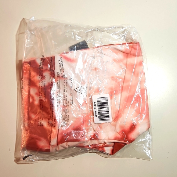 ❤️NWT VINTAGE TORRID TIE DYE CROP CAPRI SIGNATURE WAIST PREMIUM LEGGING - Picture 6 of 9